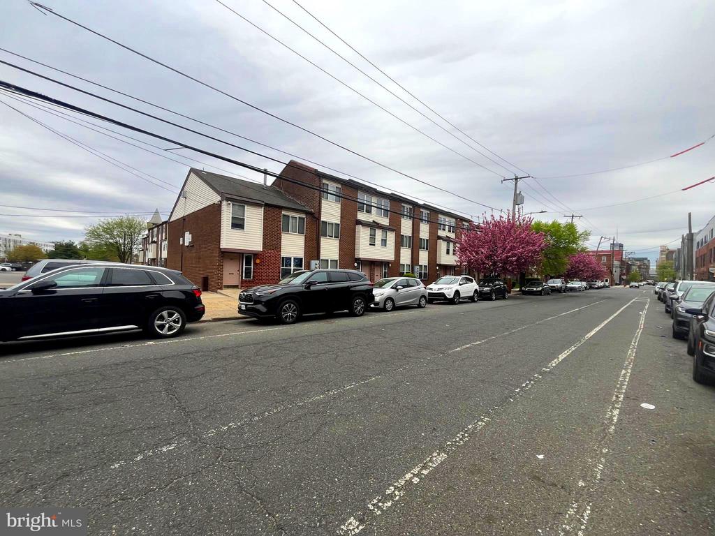678 N 13TH STREET