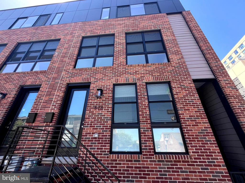 678 N 13TH STREET