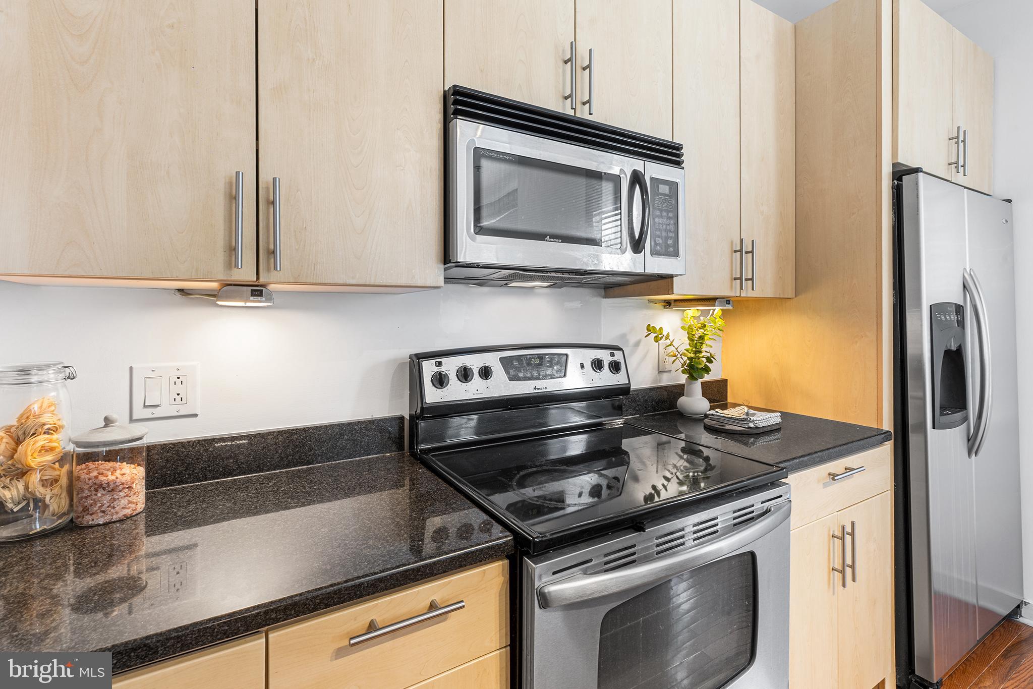 712 N 2ND STREET 16 34