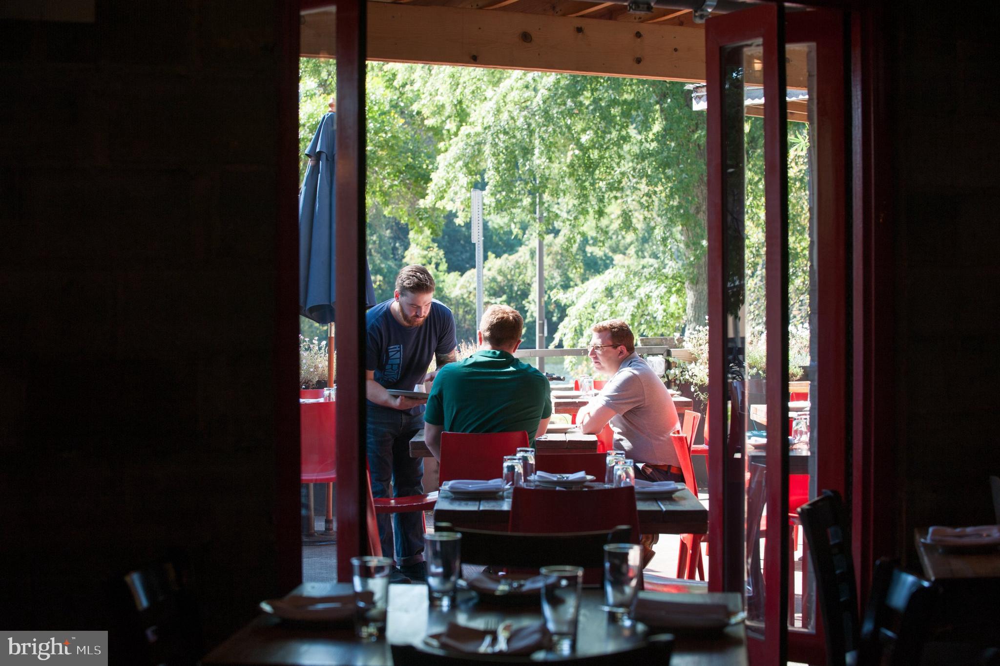 3407 W LIPPINCOTT STREET