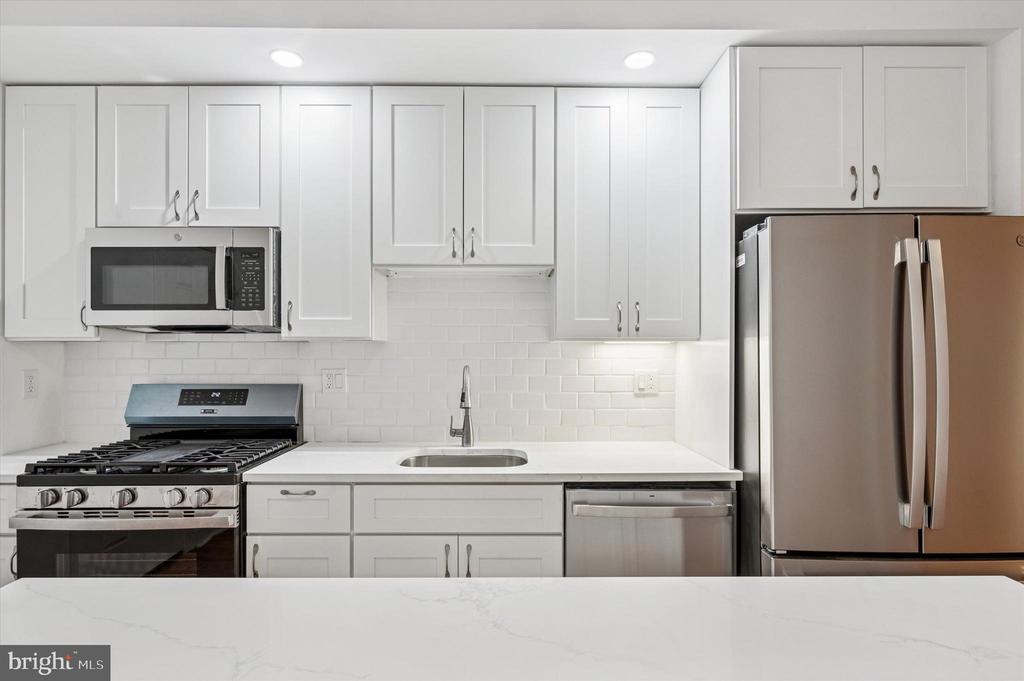 1053 S 50TH STREET
