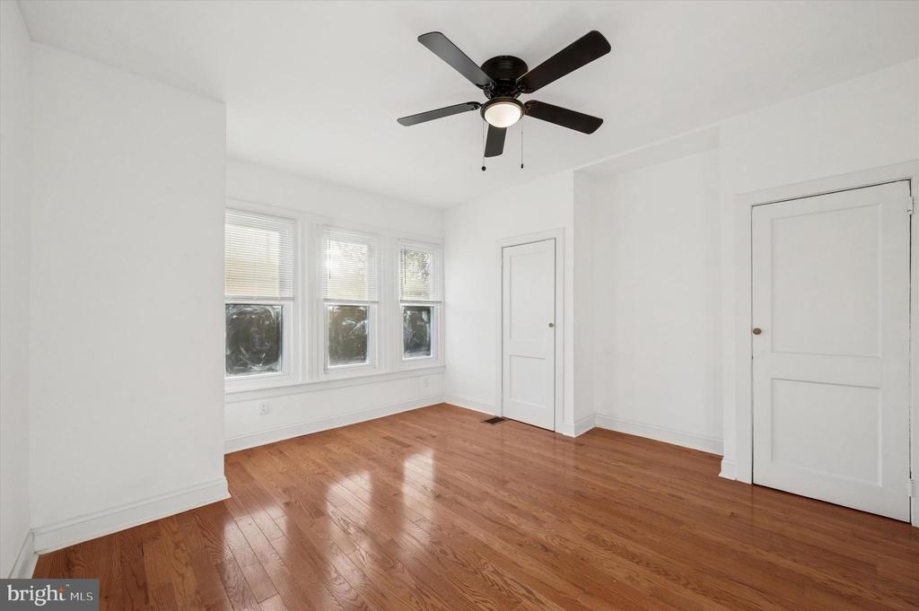 1053 S 50TH STREET