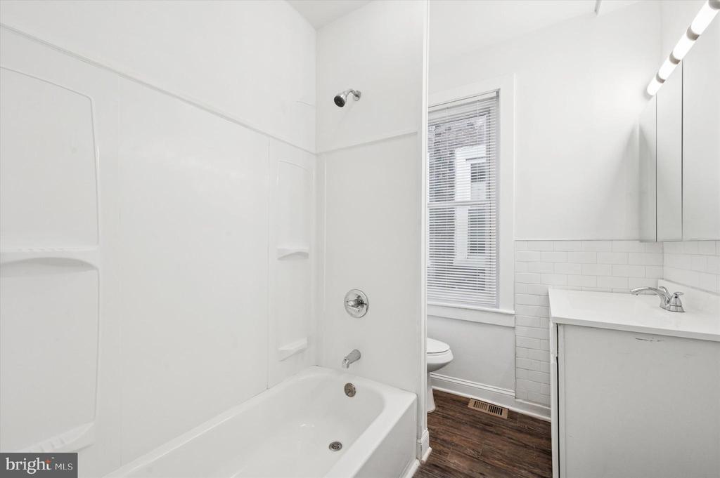 1053 S 50TH STREET