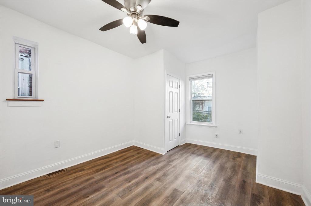 1053 S 50TH STREET