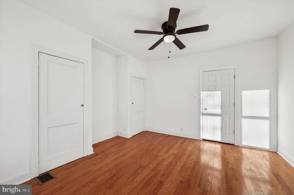 1053 S 50TH STREET