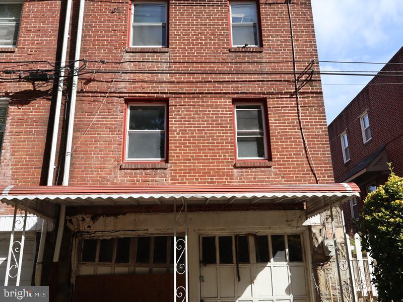 6904 ARDLEIGH STREET