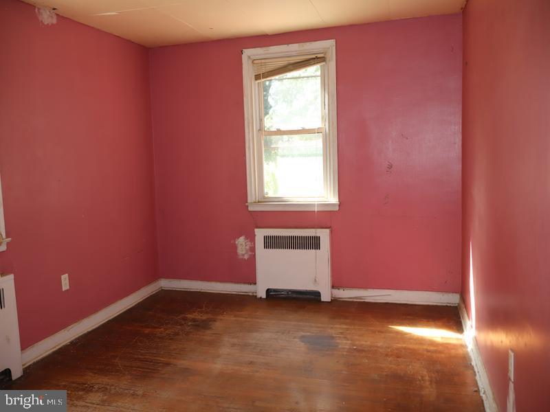 6904 ARDLEIGH STREET