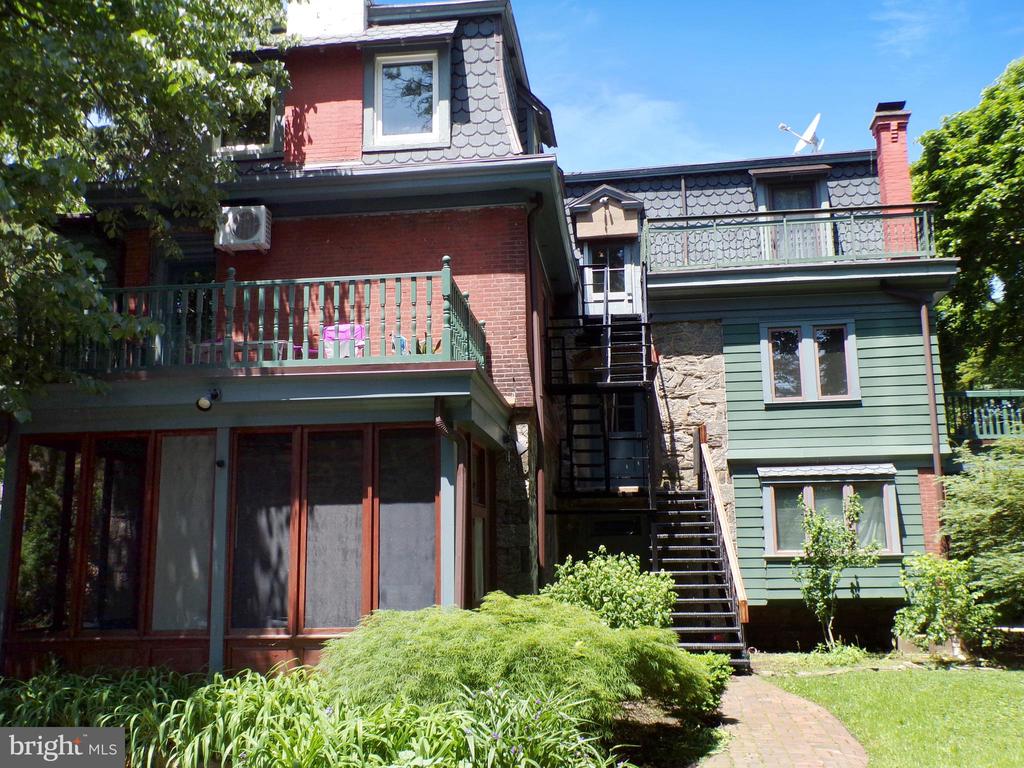 20 E PENN STREET 6