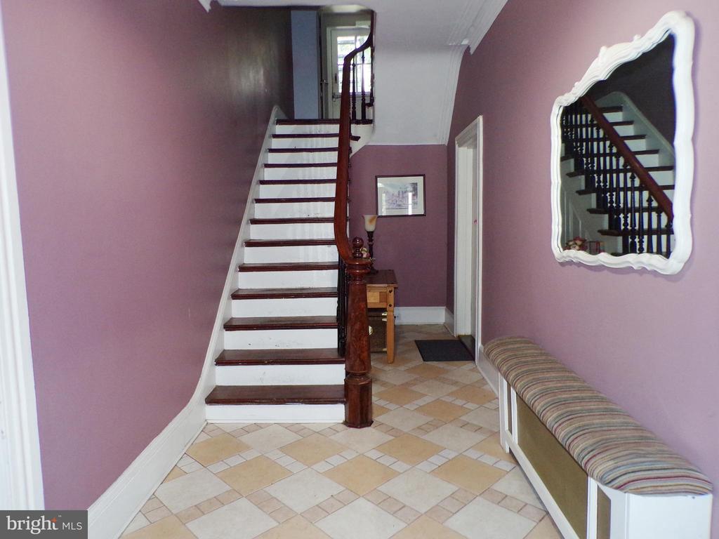 20 E PENN STREET 6