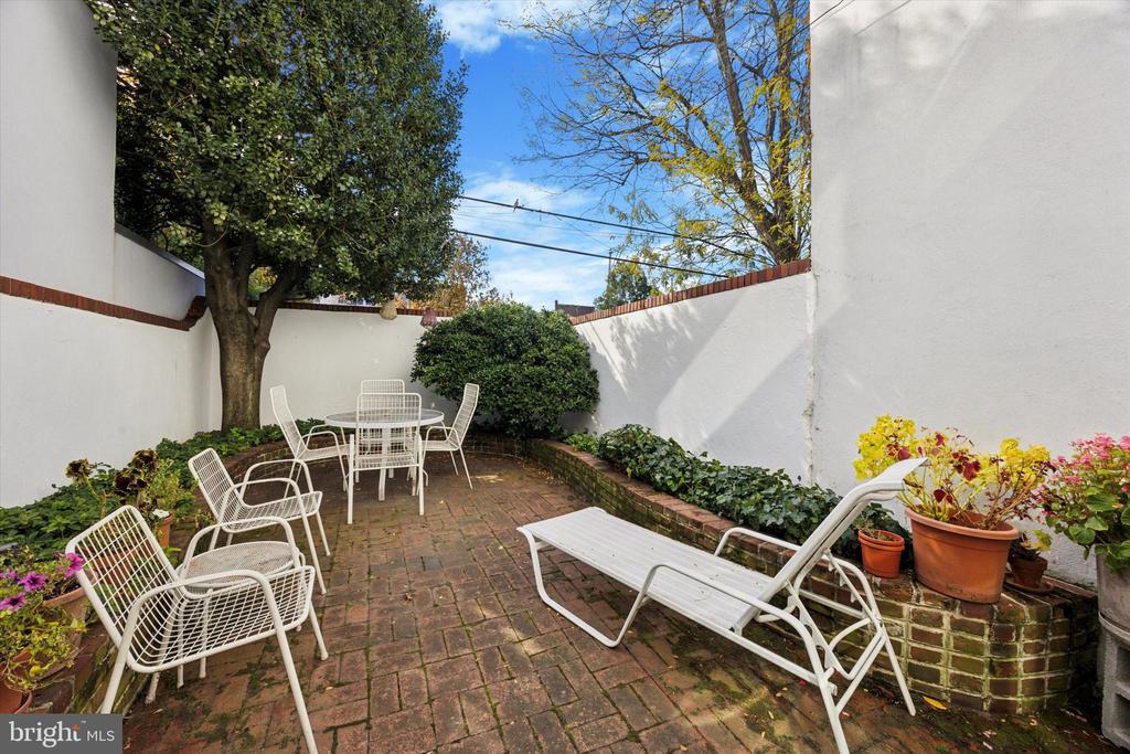 1934 LOMBARD STREET