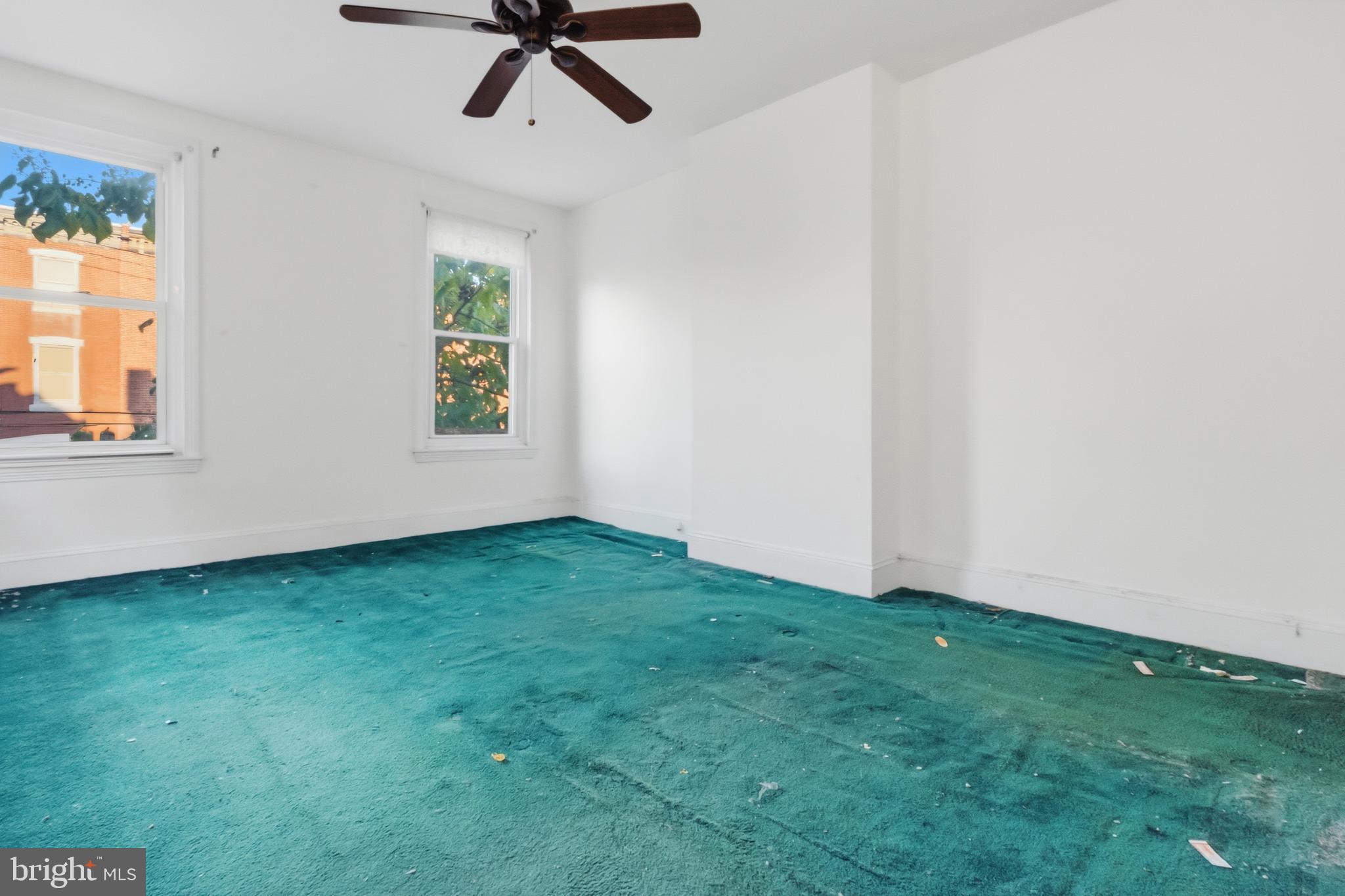 2354 E CUMBERLAND STREET