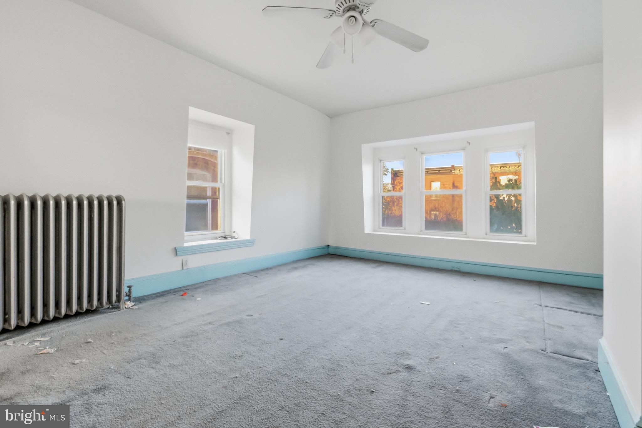 2354 E CUMBERLAND STREET