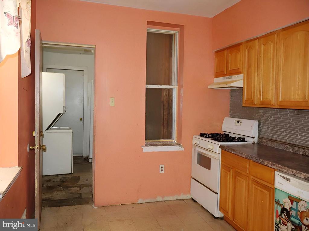 1493 N 53RD STREET