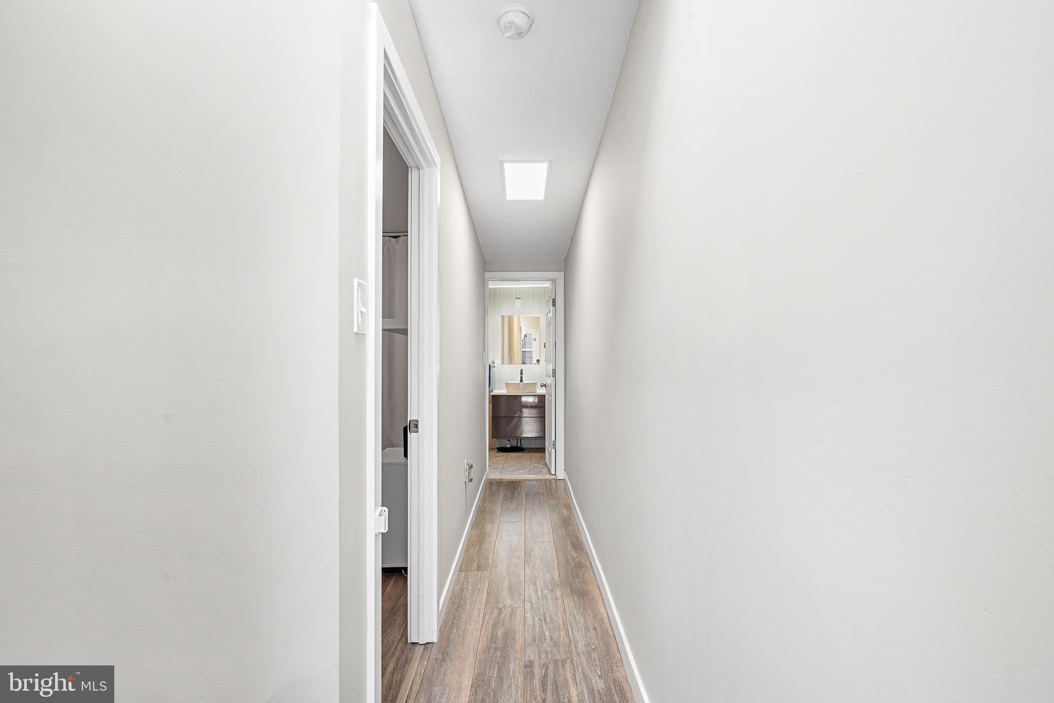 1837 E ALBERT STREET