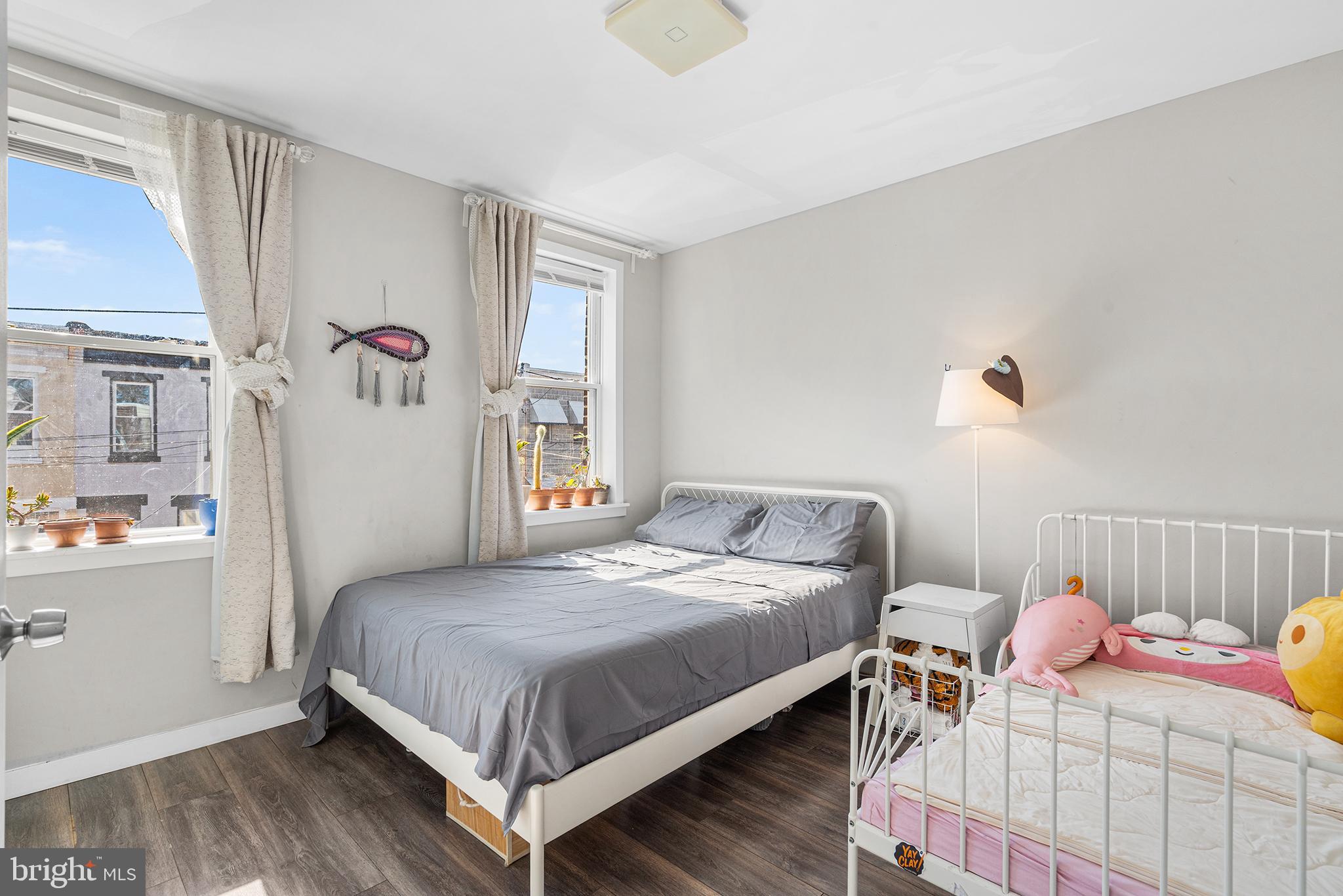 1837 E ALBERT STREET