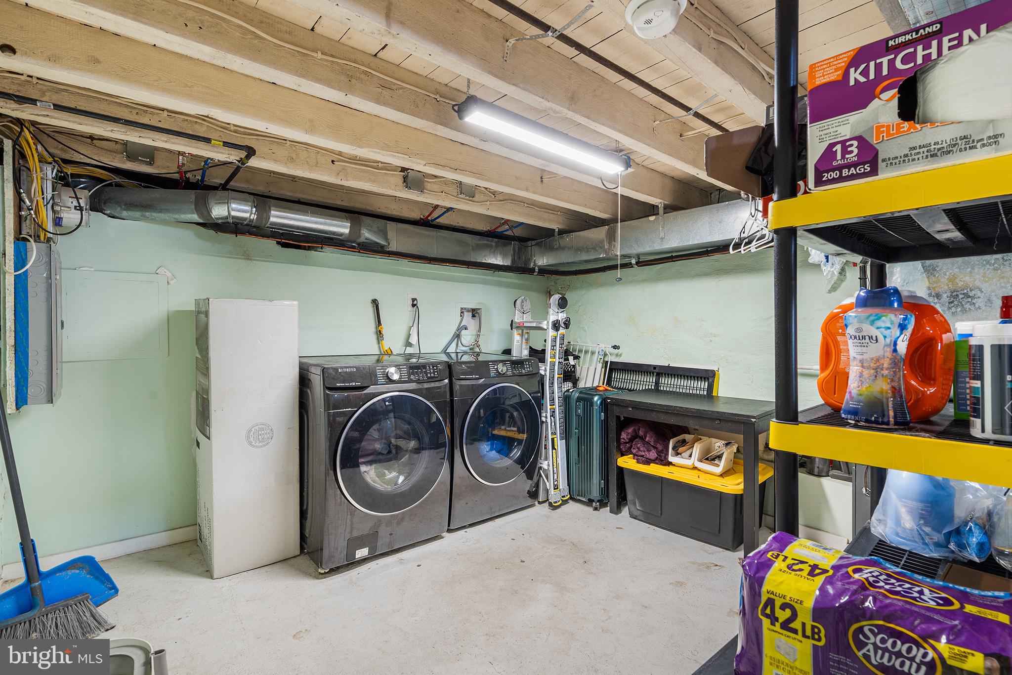 1837 E ALBERT STREET