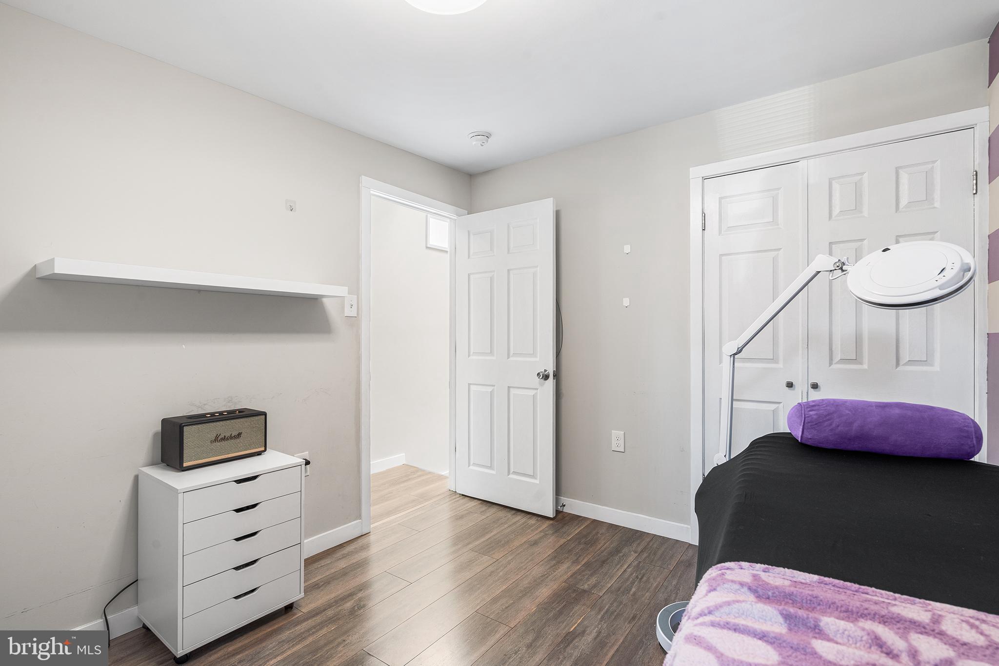 1837 E ALBERT STREET