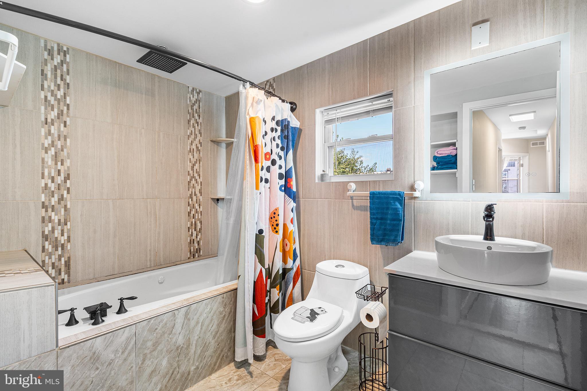 1837 E ALBERT STREET