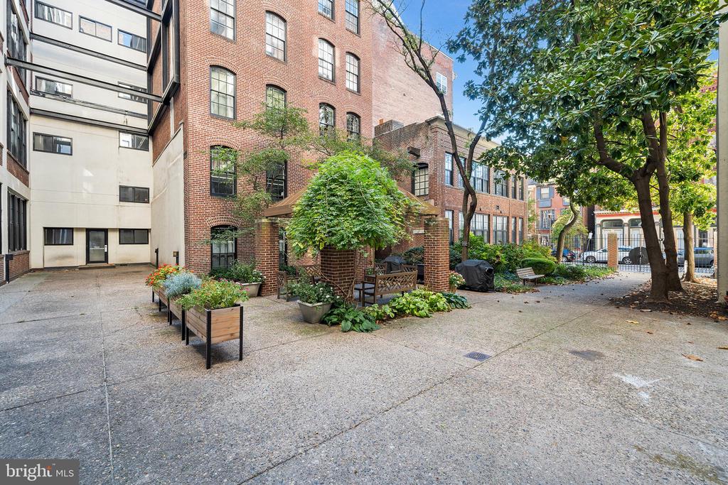 315 NEW STREET 614