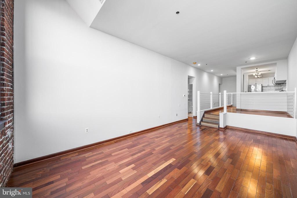 315 NEW STREET 614