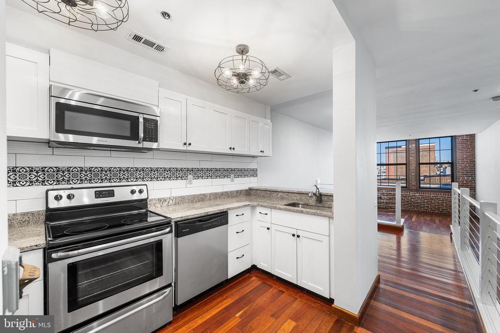 315 NEW STREET 614