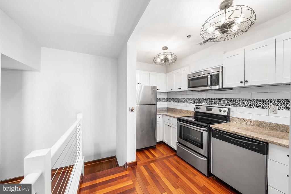 315 NEW STREET 614
