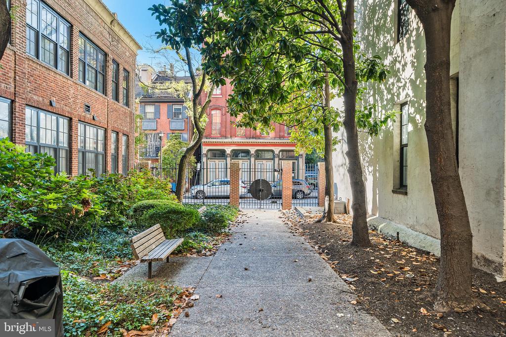 315 NEW STREET 614