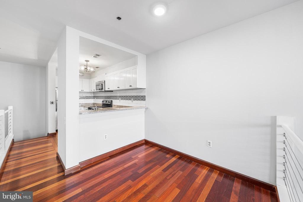 315 NEW STREET 614