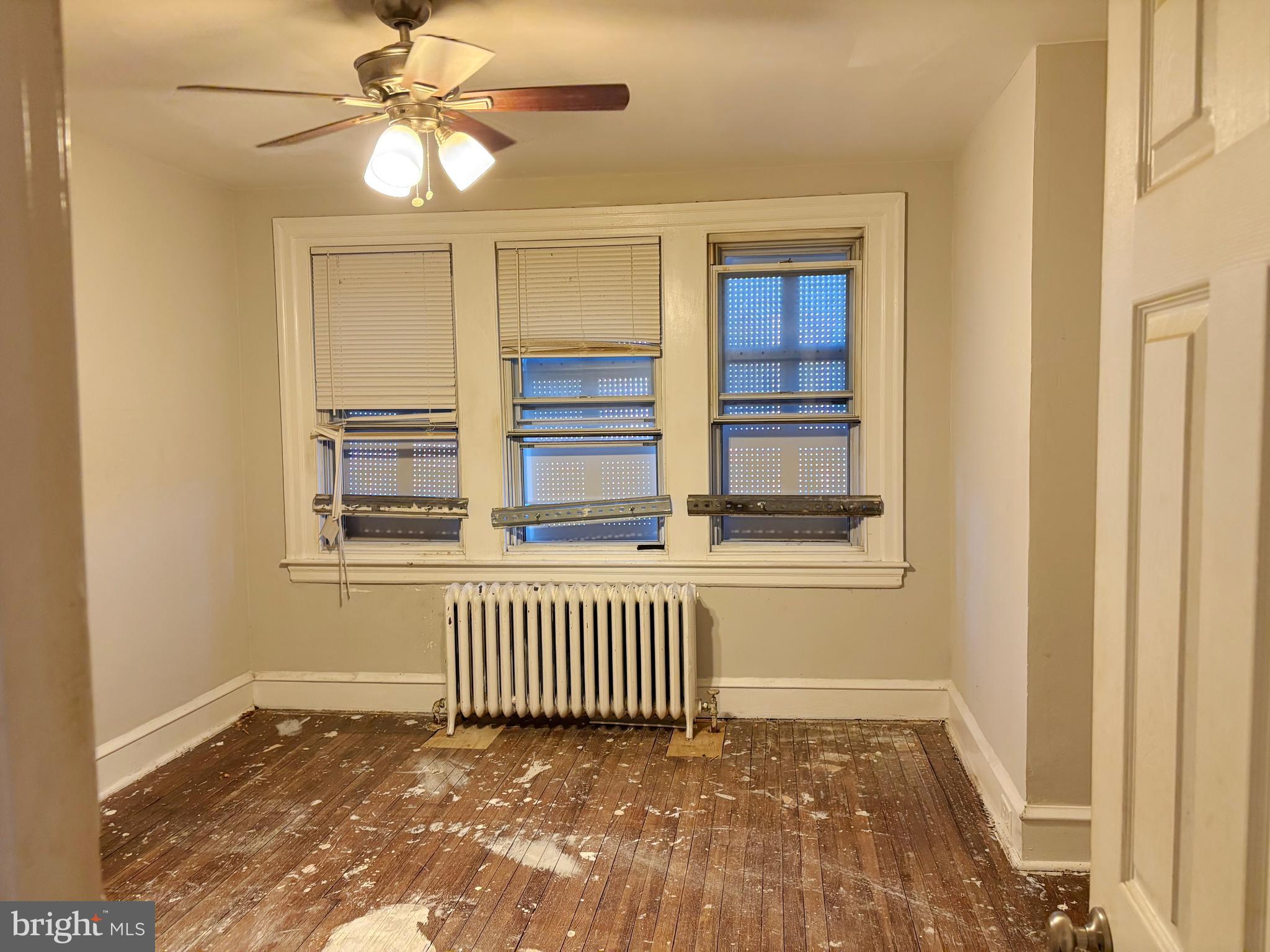 136 W CLARKSON AVENUE