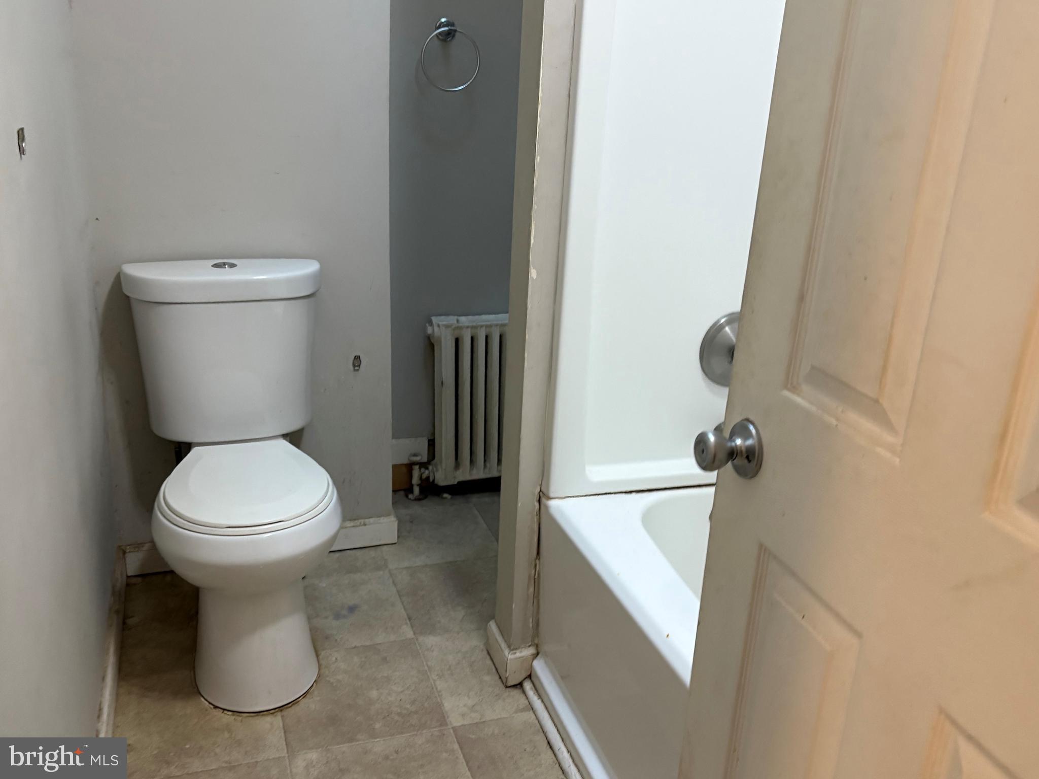 136 W CLARKSON AVENUE