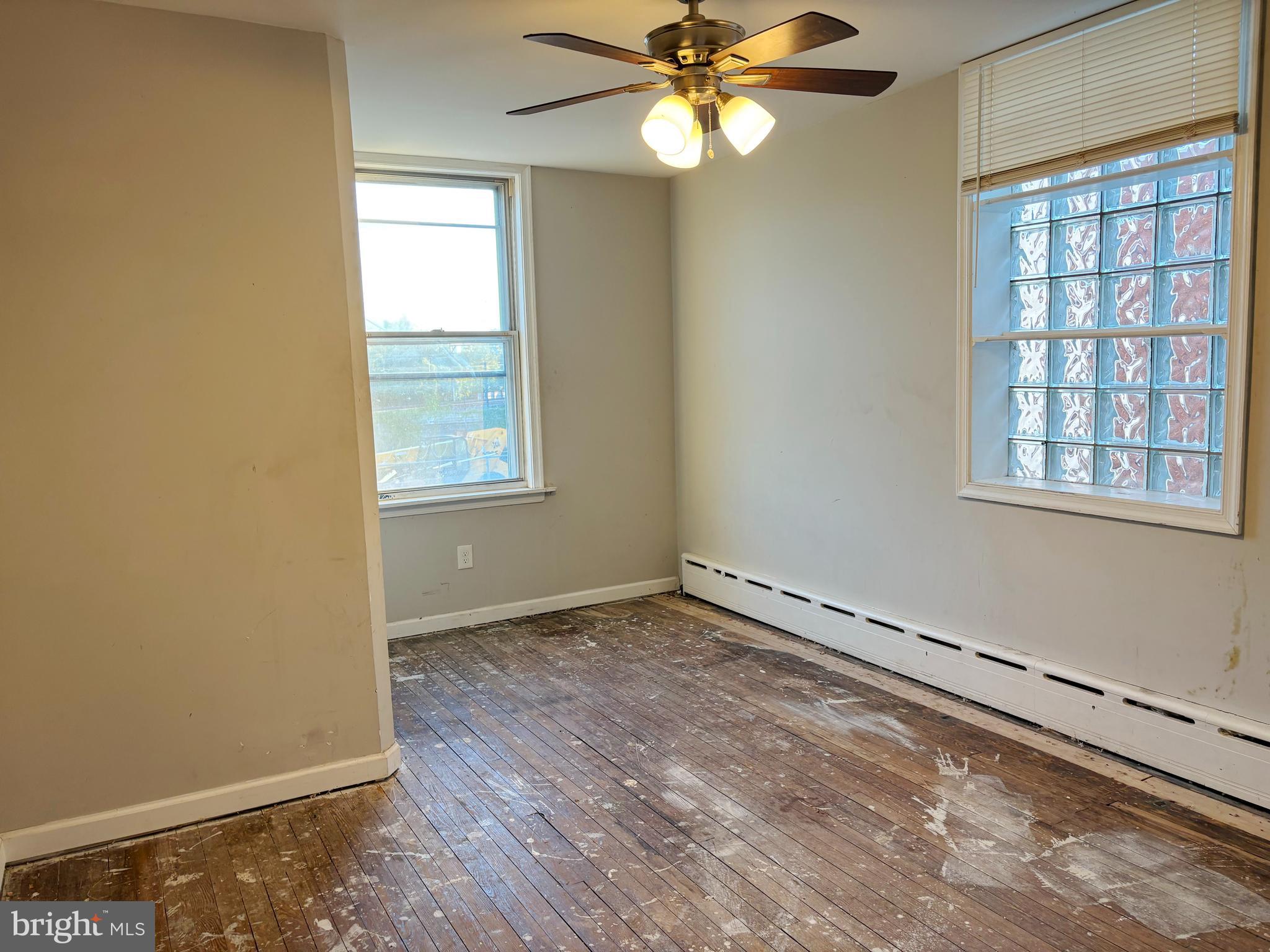 136 W CLARKSON AVENUE