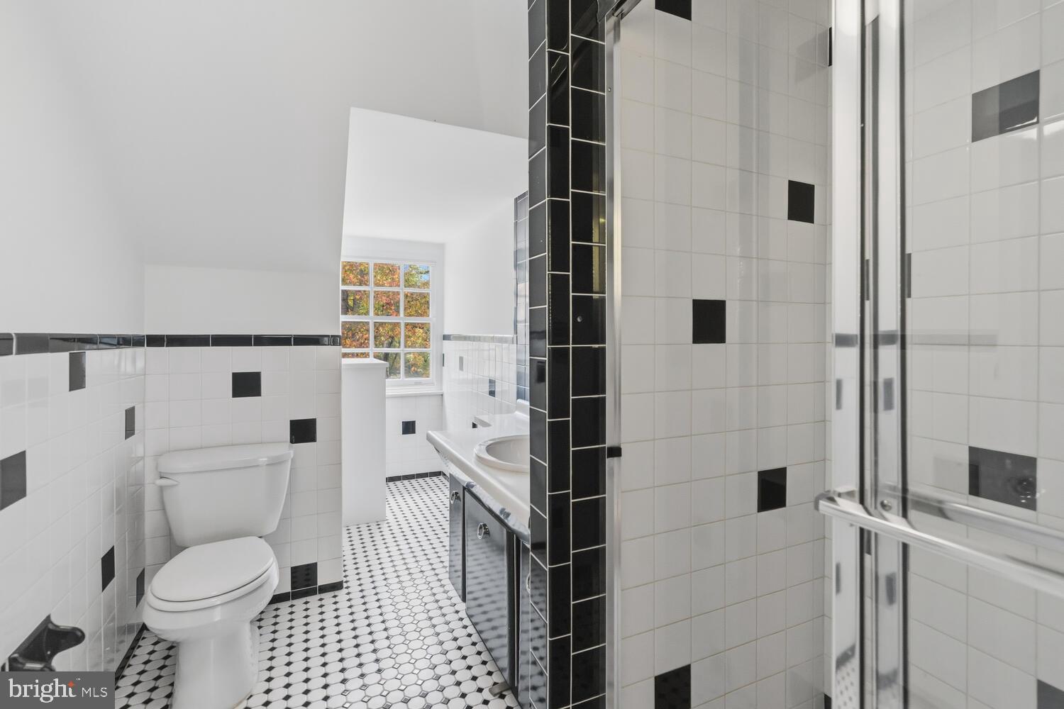 1012 W CLIVEDEN STREET