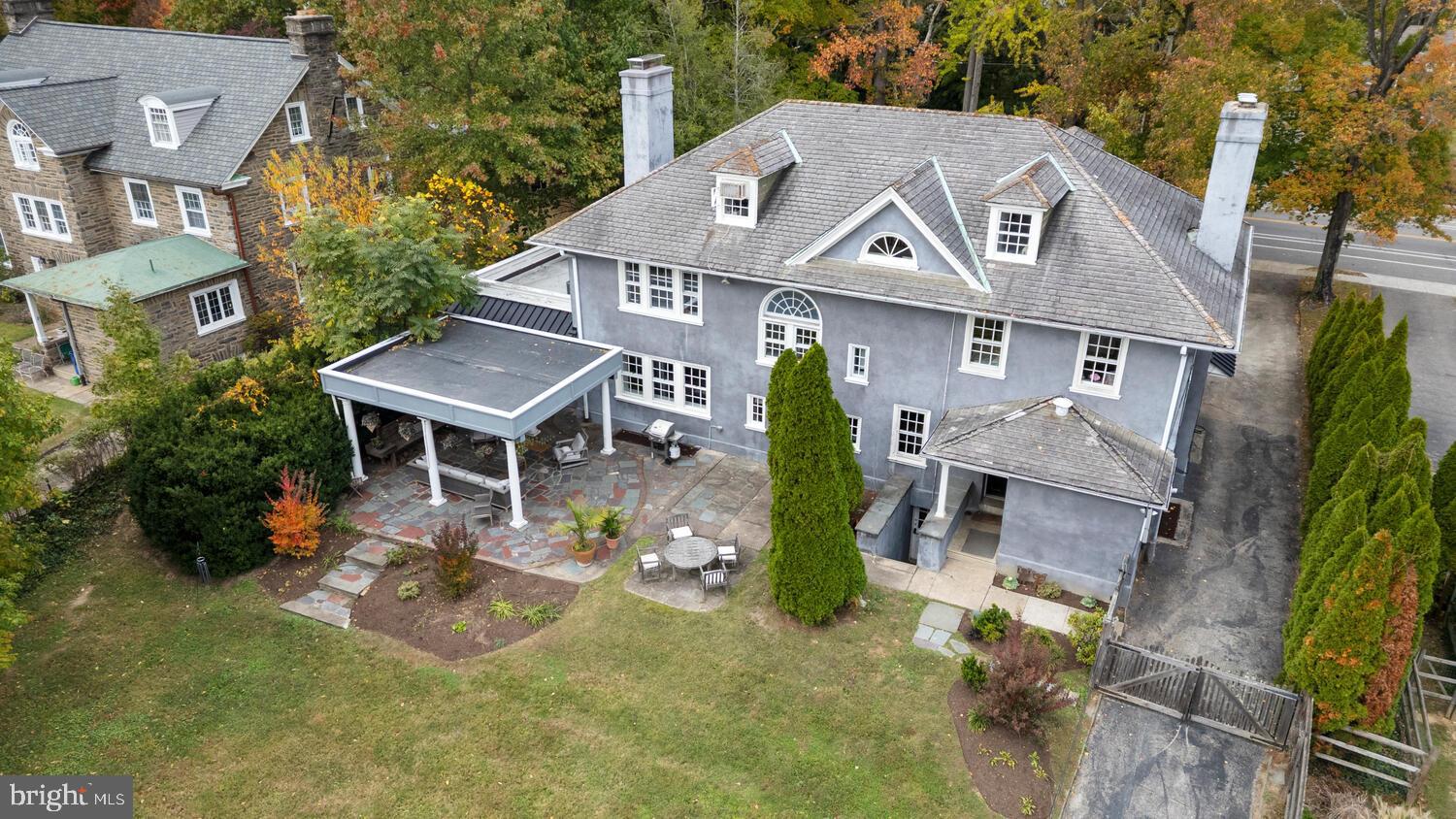 1012 W CLIVEDEN STREET