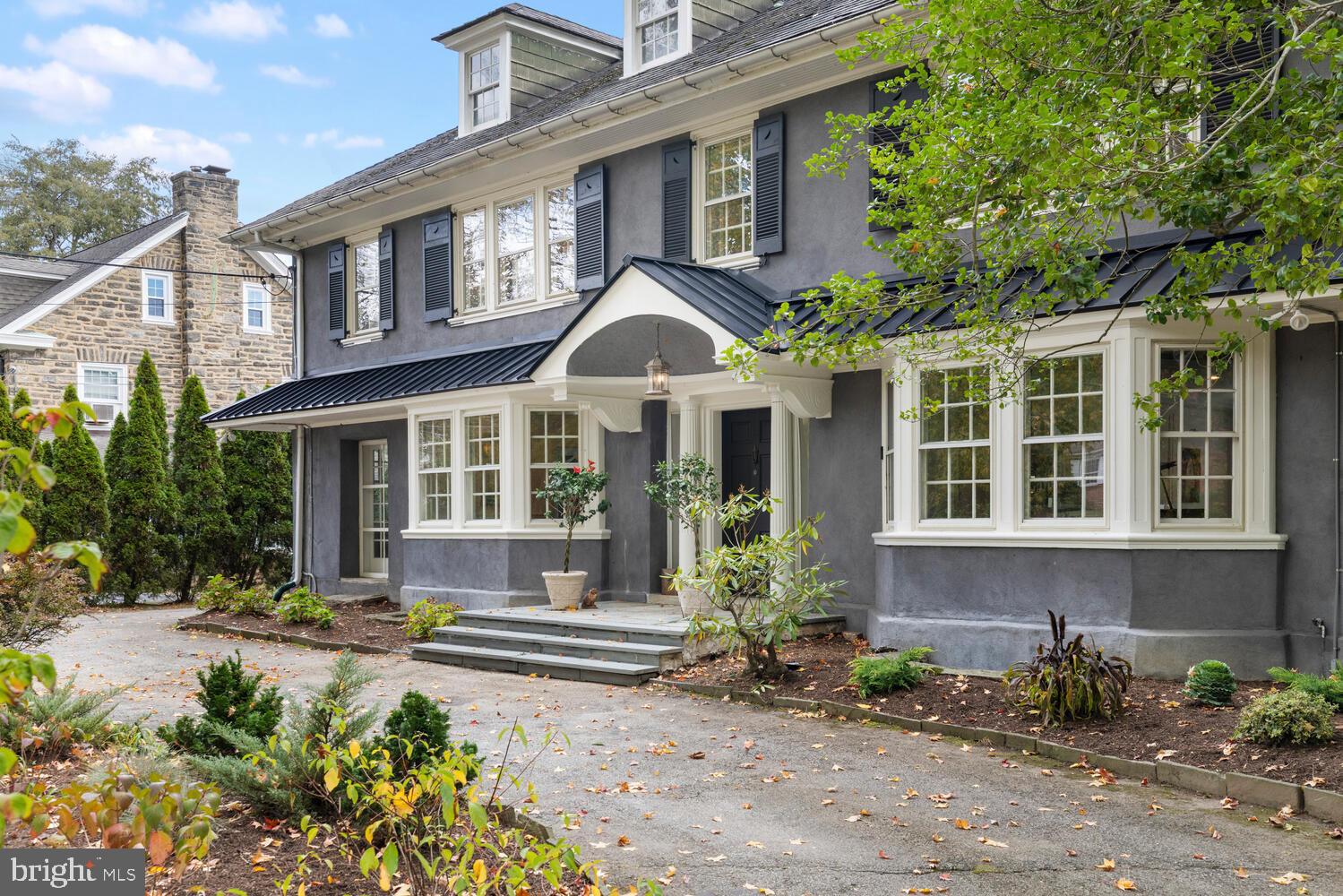 1012 W CLIVEDEN STREET