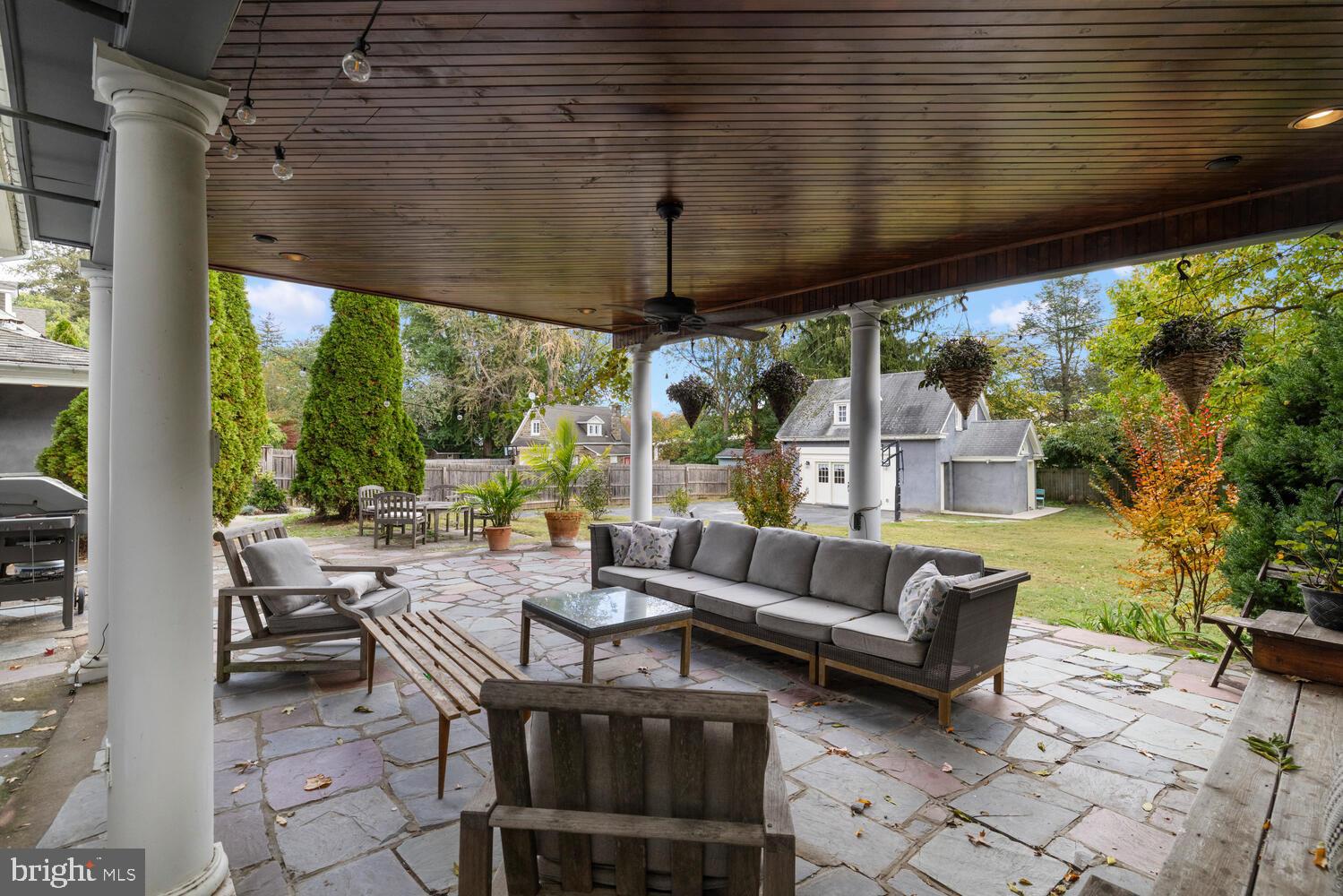 1012 W CLIVEDEN STREET