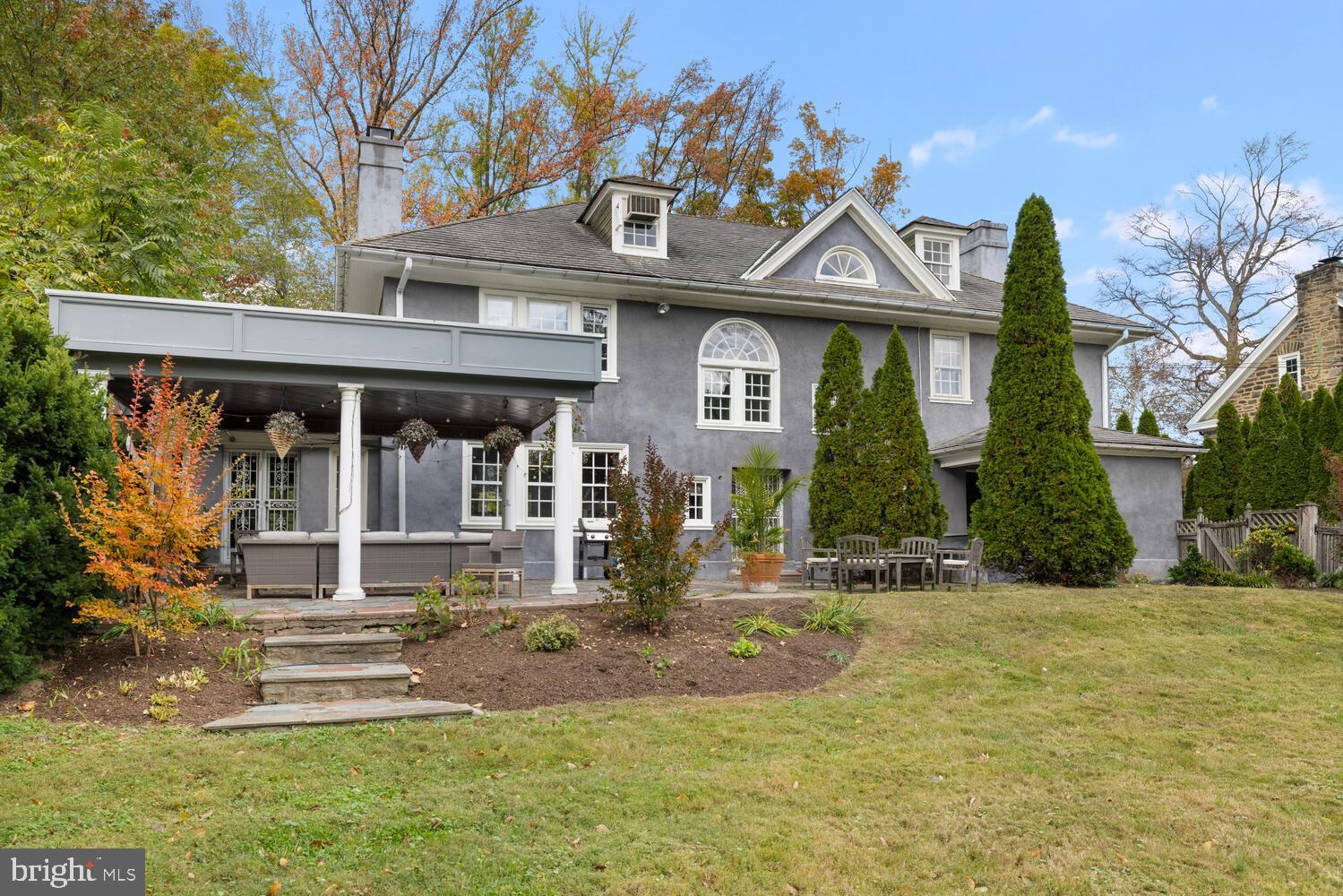 1012 W CLIVEDEN STREET