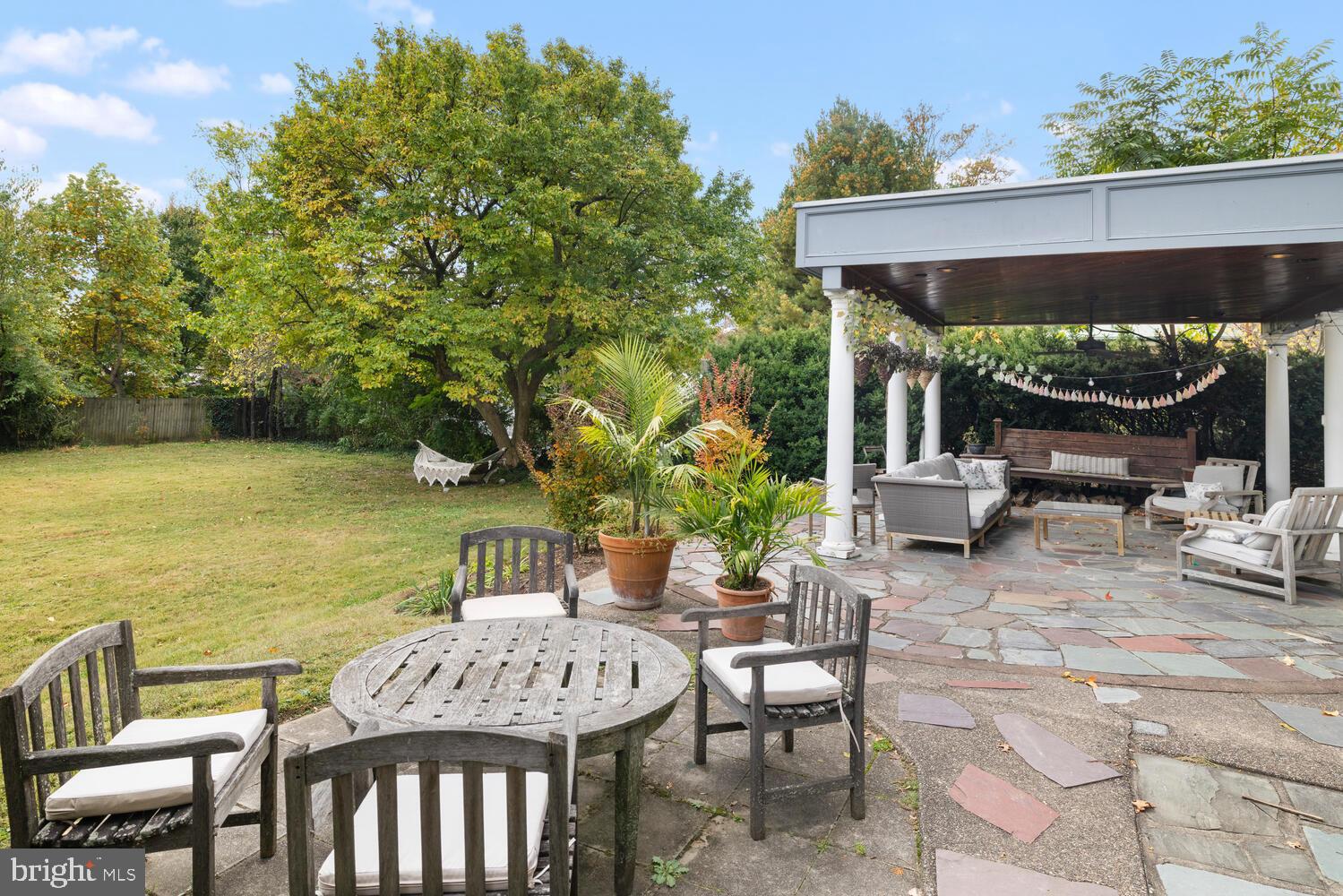 1012 W CLIVEDEN STREET