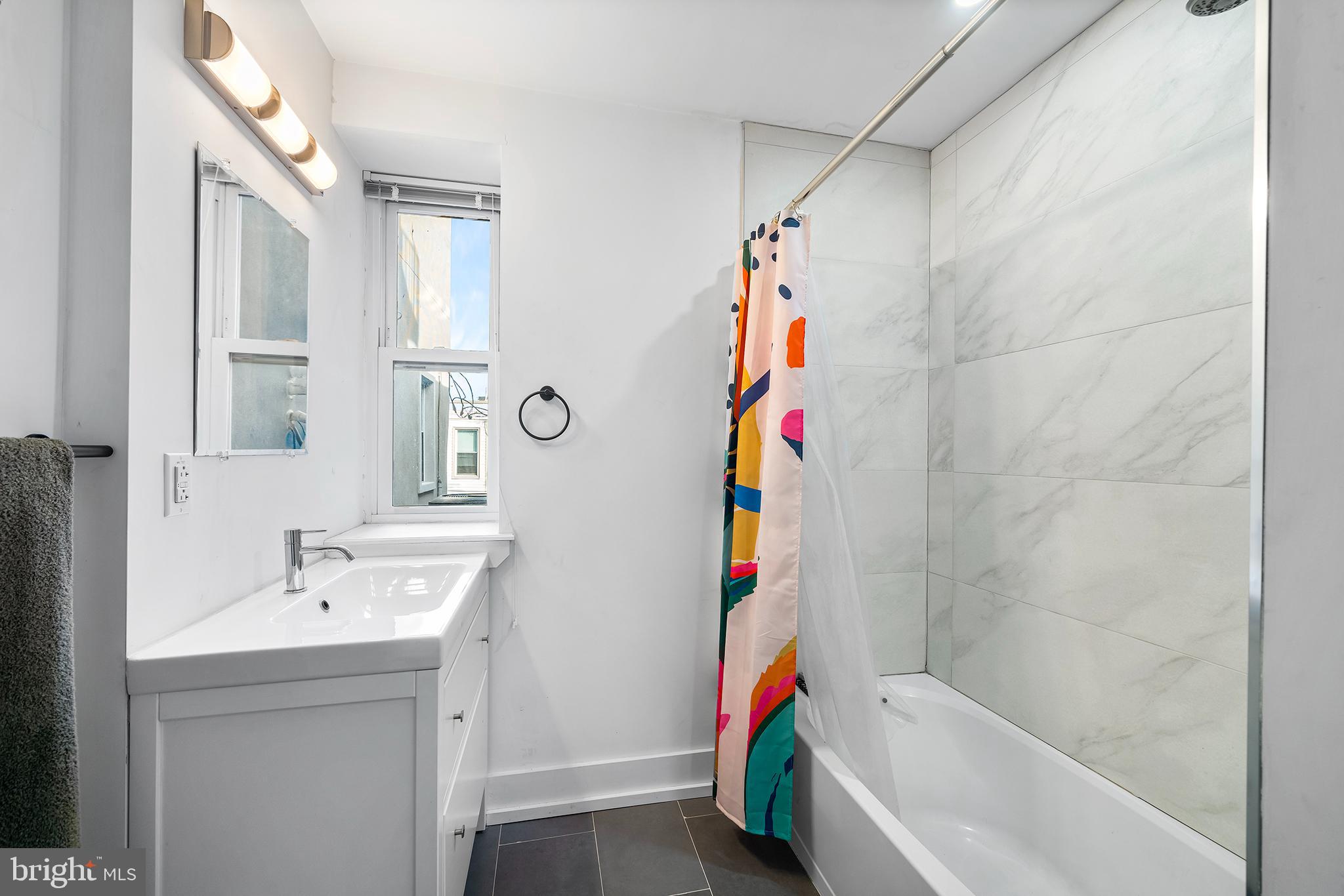 3215 W NORRIS STREET