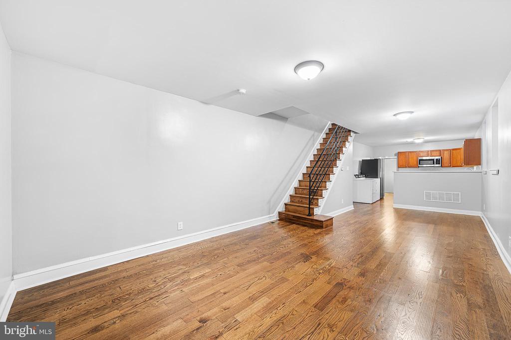 3645 EMERALD STREET