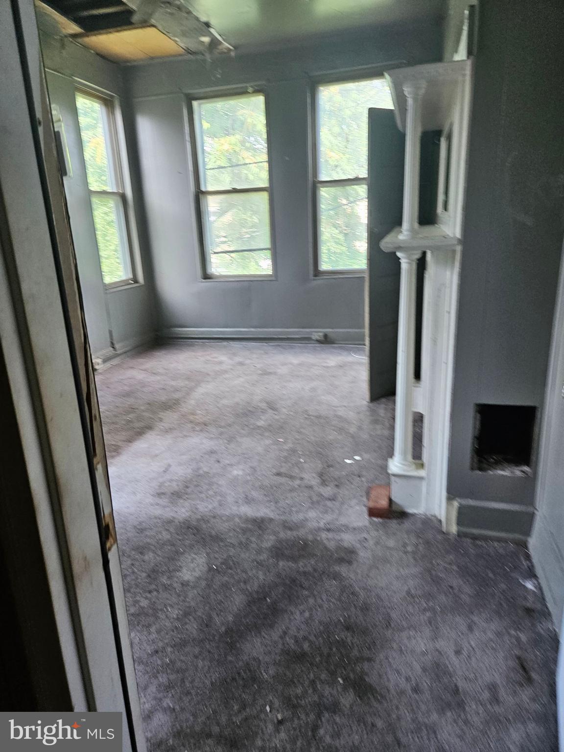 2235 W ONTARIO STREET