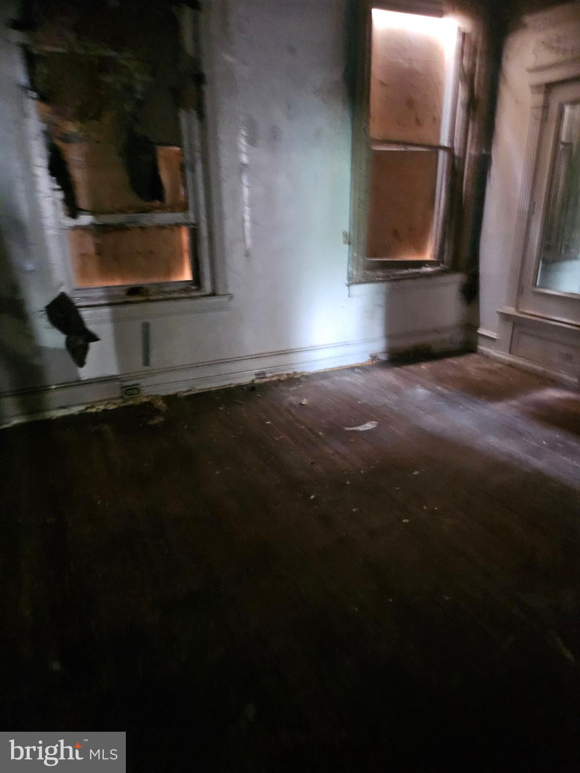 2235 W ONTARIO STREET