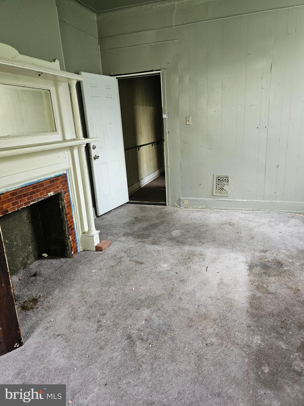 2235 W ONTARIO STREET