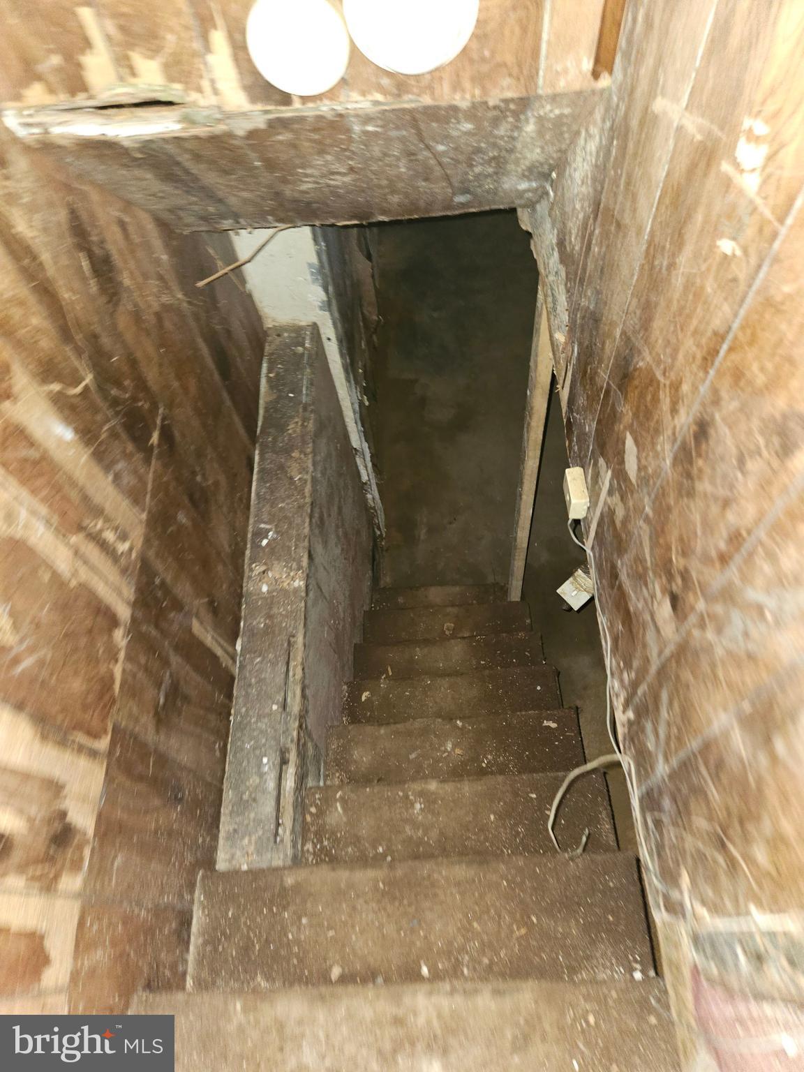 2235 W ONTARIO STREET