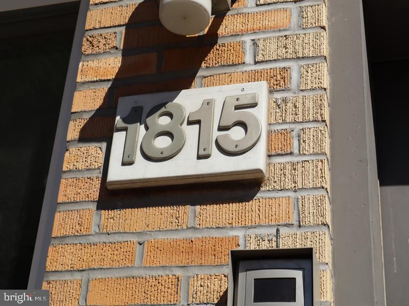 1815 BAINBRIDGE STREET 00 2