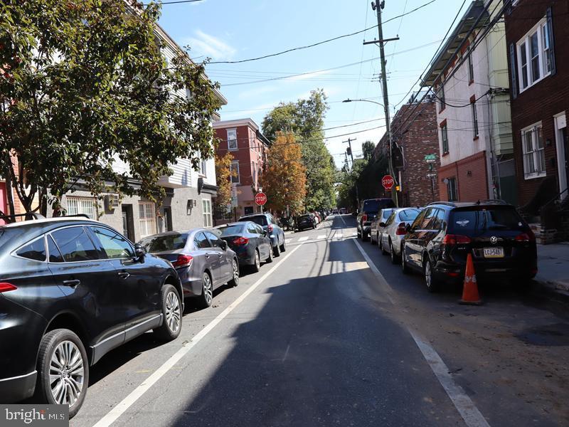 1815 BAINBRIDGE STREET 00 2