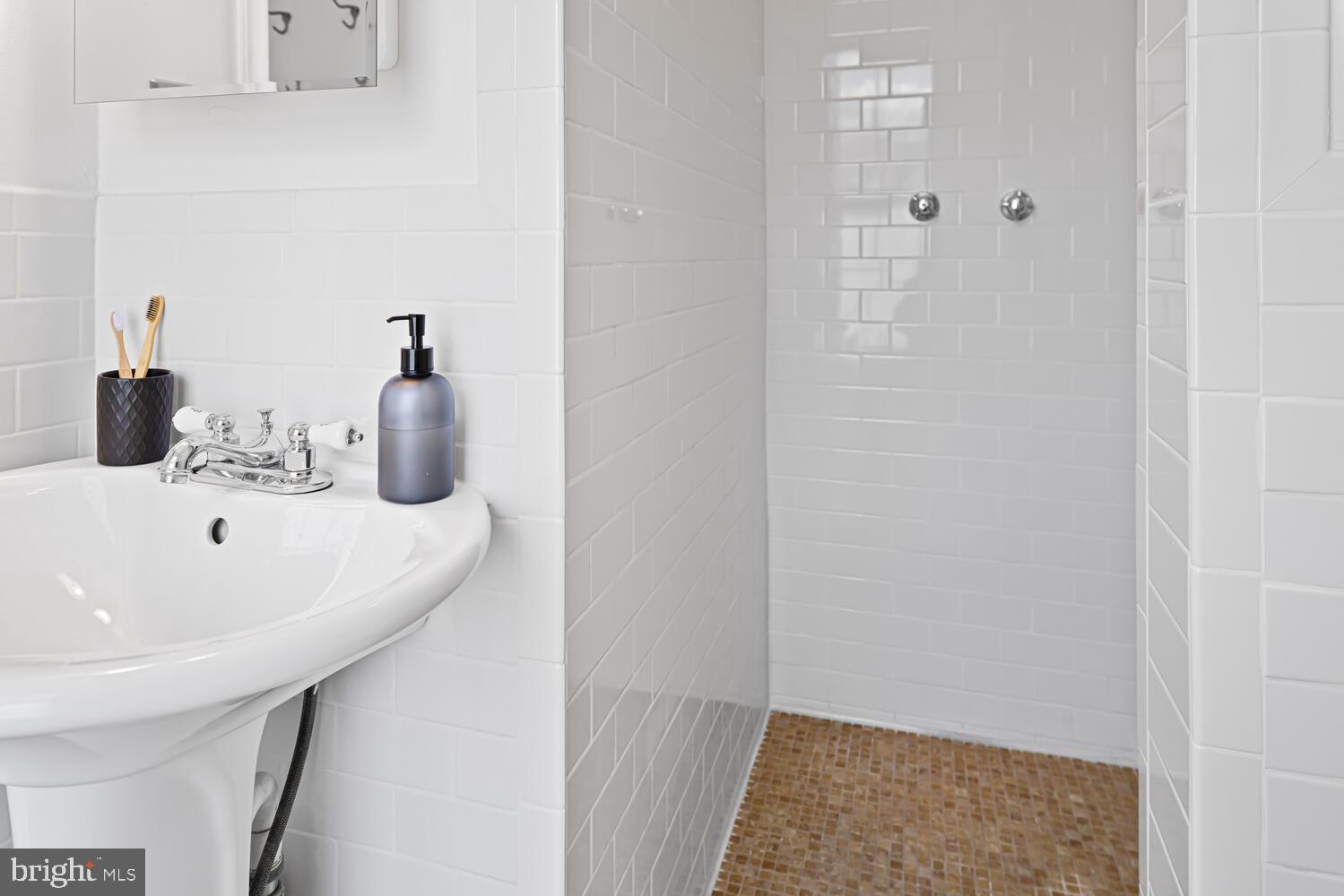 400-16 S 2ND STREET 416B