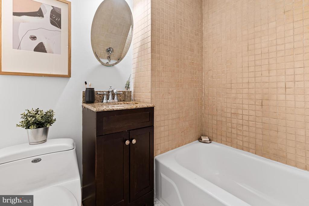 400-16 S 2ND STREET 416B