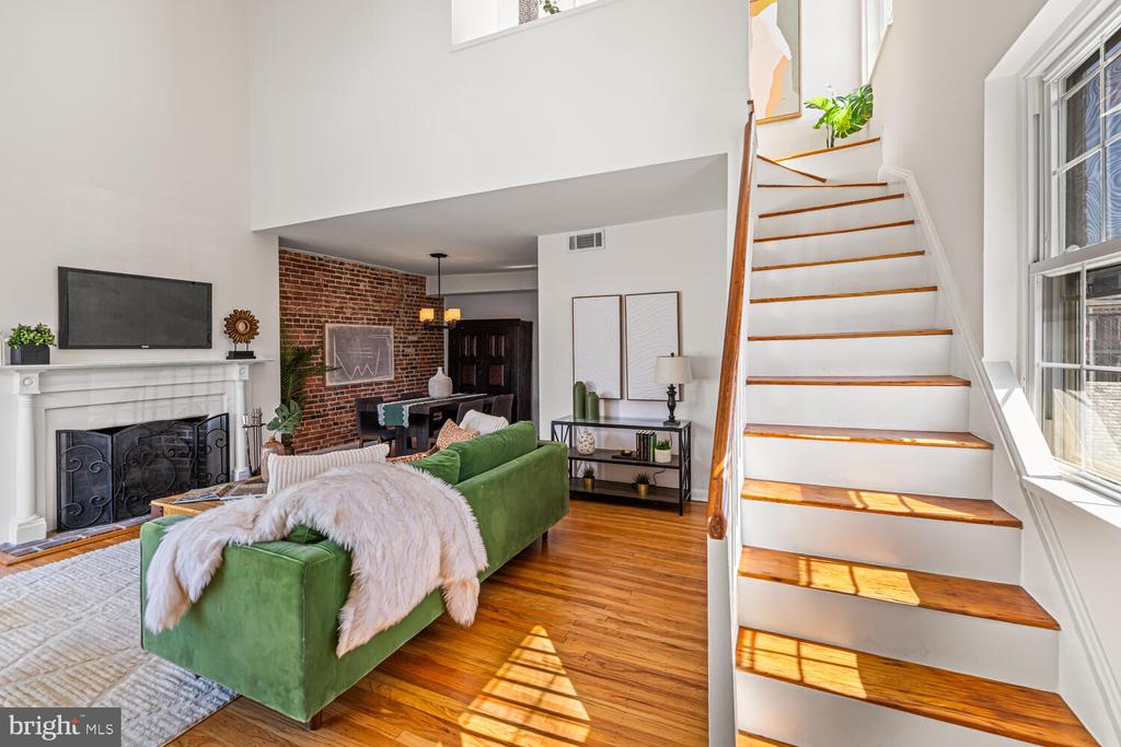 400-16 S 2ND STREET 416B