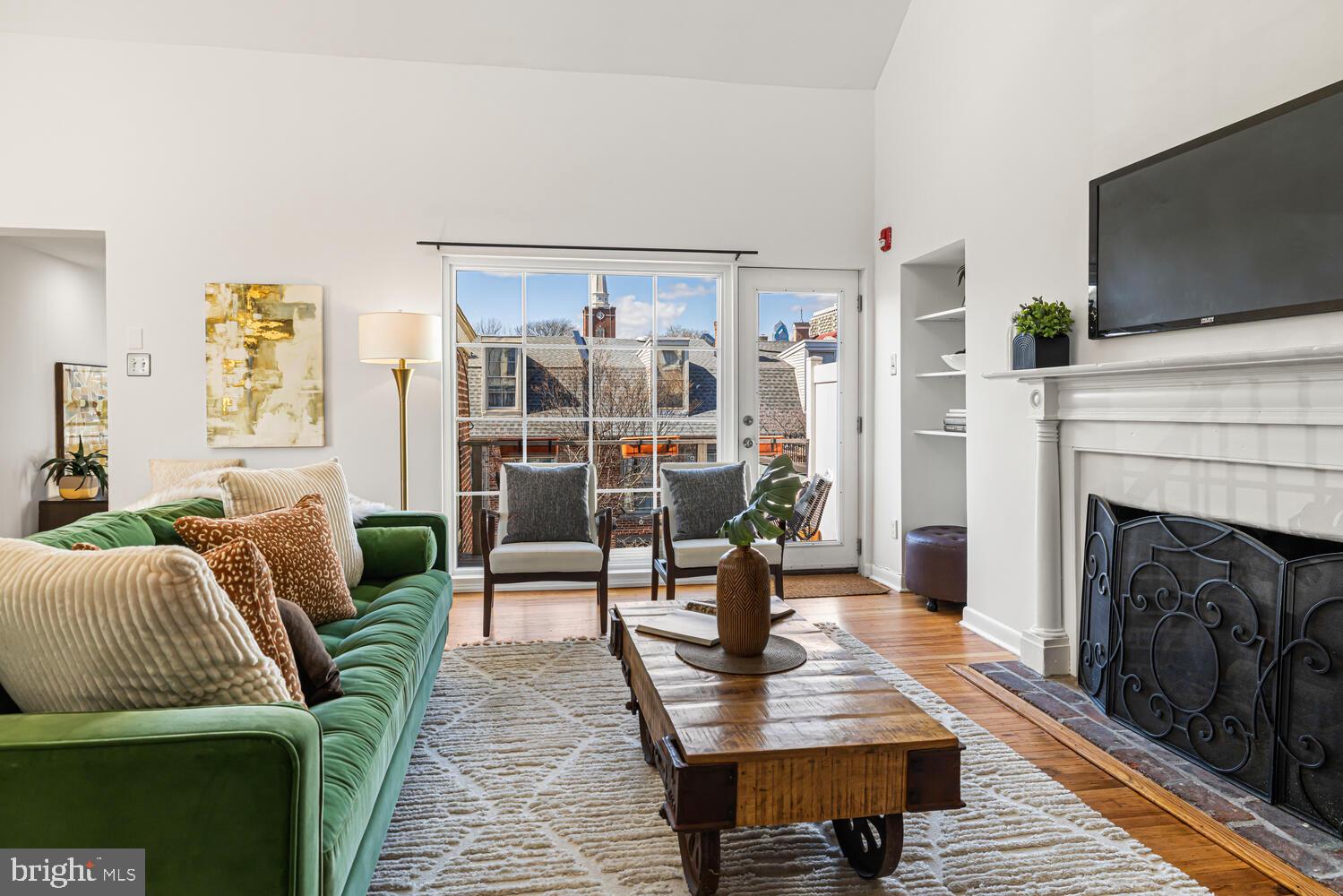 400-16 S 2ND STREET 416B