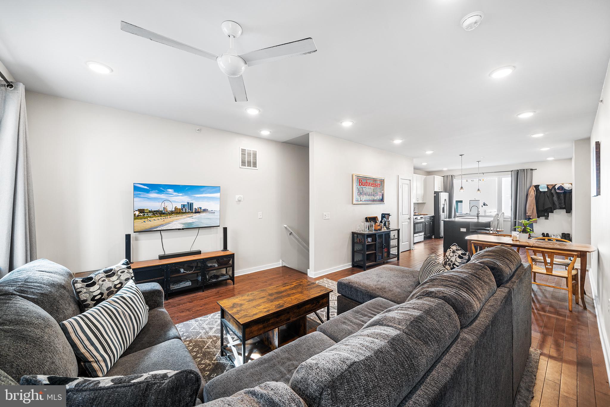 1640 N 5TH COURT 29A